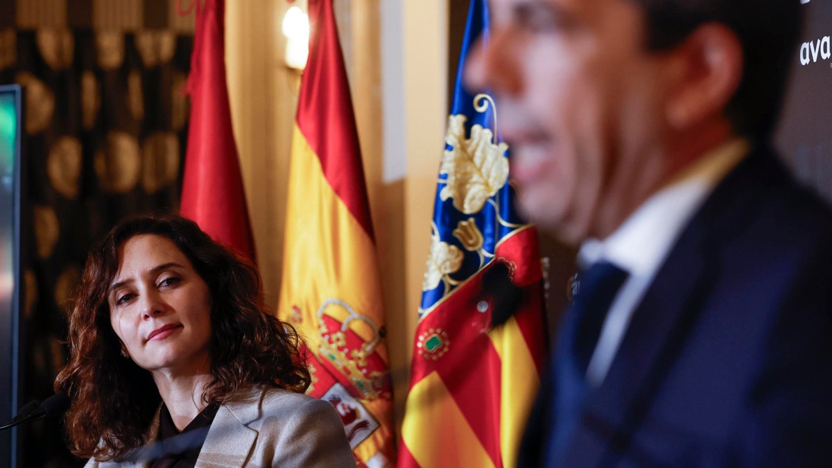 El presidente de la Generalitat Valenciana, Carlos Mazón, y la presidenta de la Comunidad de Madrid, Isabel Díaz Ayuso
