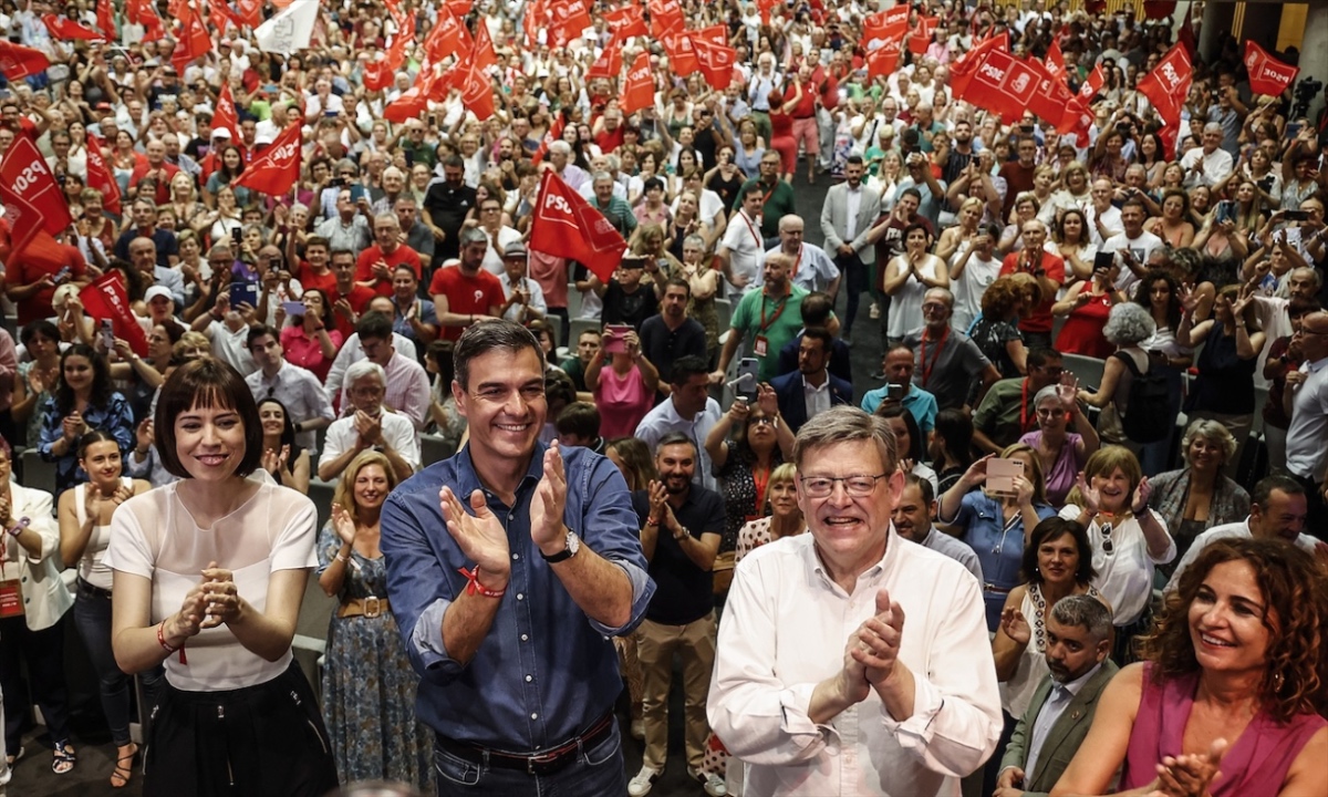 Pedro Sánchez y Ximo Puig en un mitin del PSOE