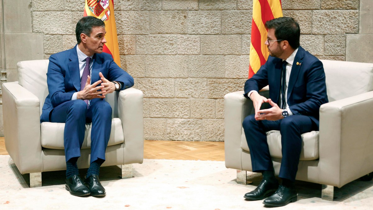 CCAA del PP denuncian el 'dedazo' de Sánchez en empresas públicas "para favorecer a Cataluña con los fondos UE"