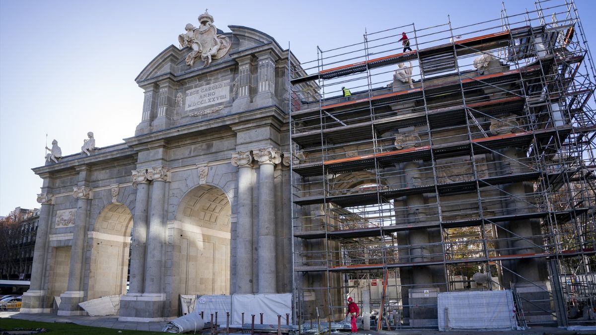 La Puerta de Alcalá termina su restauración: así estará vigilada para evitar el deterioro