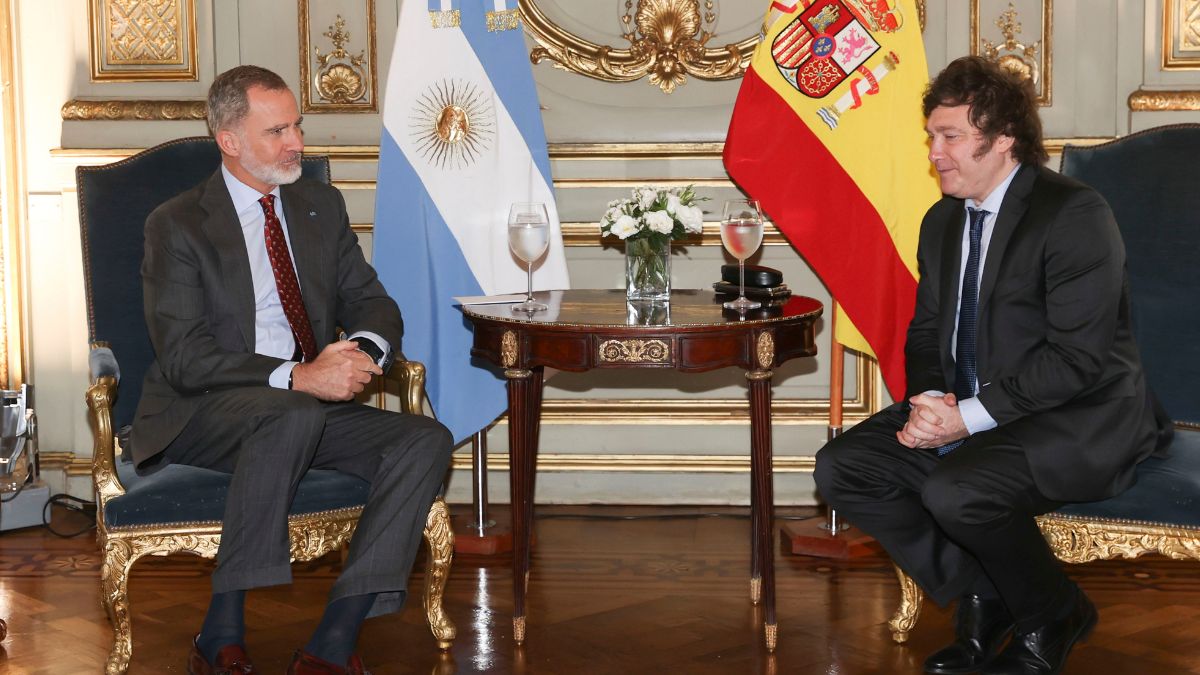 Las empresas francesas desplazan a las españolas en Argentina por el sectarismo de Pedro Sánchez con Milei