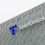 Las acciones de Telefónica se disparan más de un 6% en la apertura tras el anuncio de la SEPI