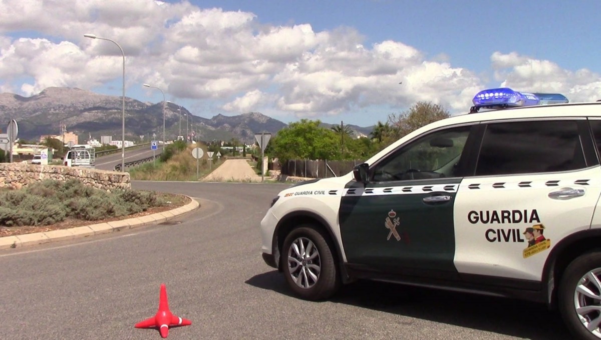 La Guardia Civil acaba con una banda que introducía droga en narcolanchas en Almería: hay 18 detenidos