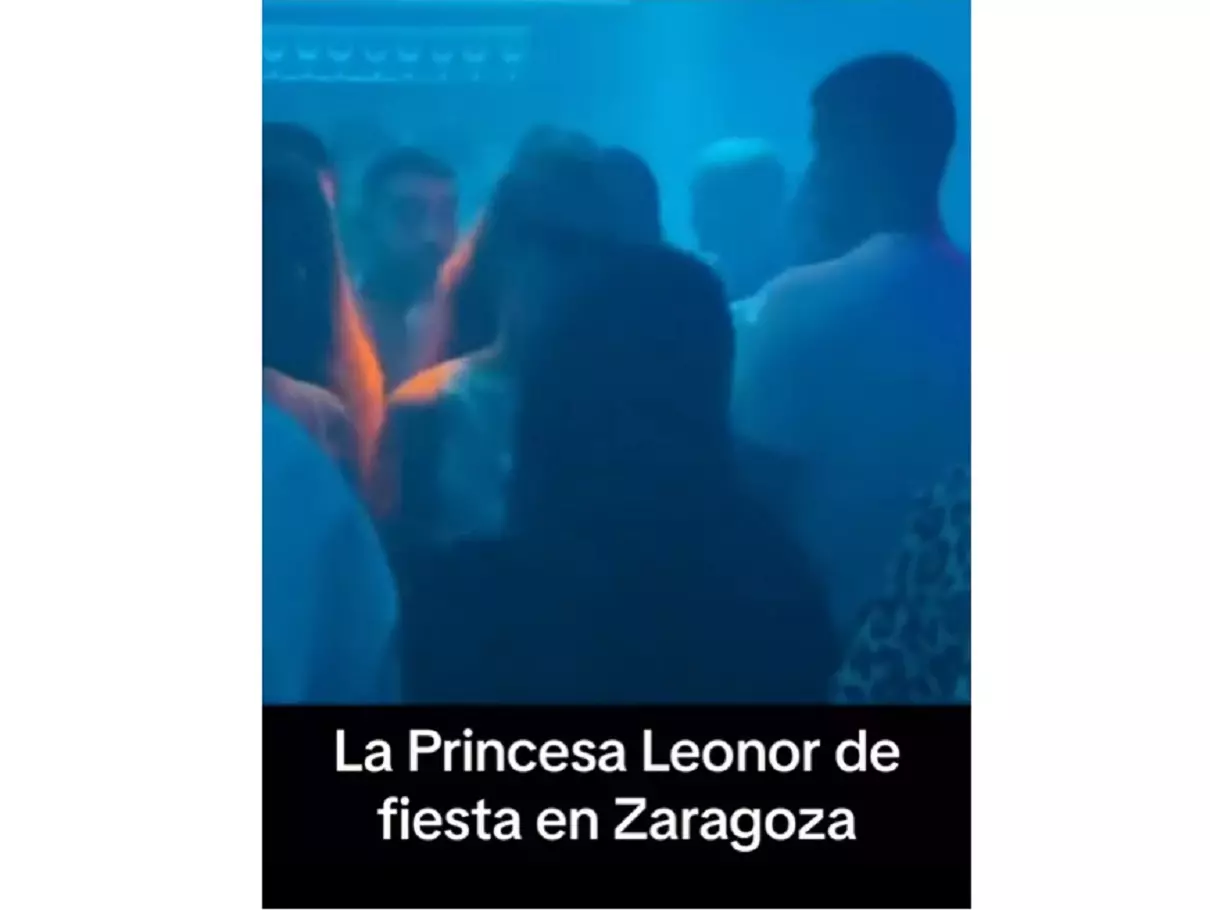 El vídeo de la princesa Leonor en la discoteca Parros de Zaragoza así fue su agitada noche de