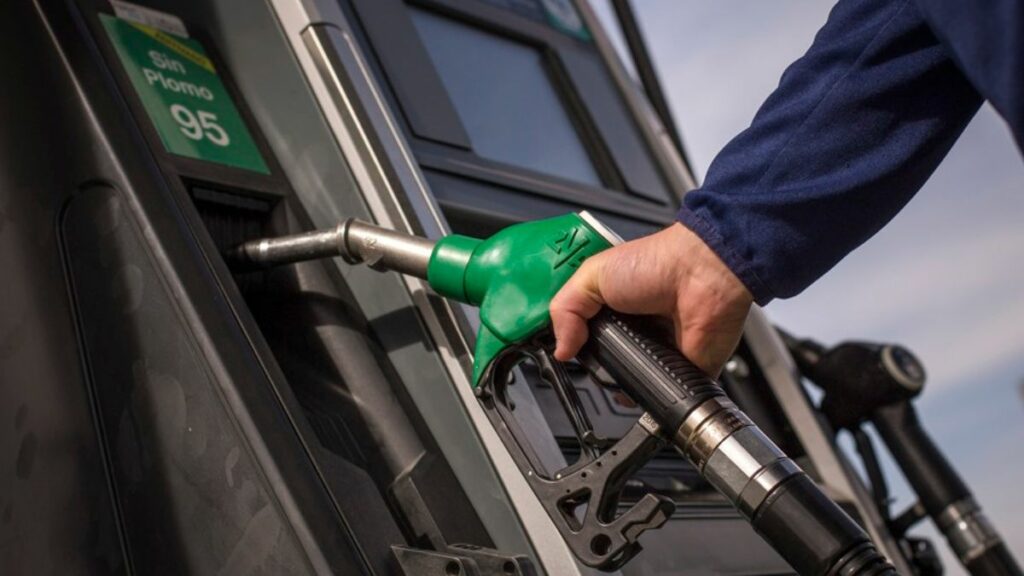 Empresas de carburantes denuncian el cierre indiscriminado de cuentas bancarias por el fraude del IVA