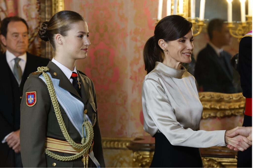 La princesa Leonor y la reina Letizia en la Pascua Militar, primer acto de 2024