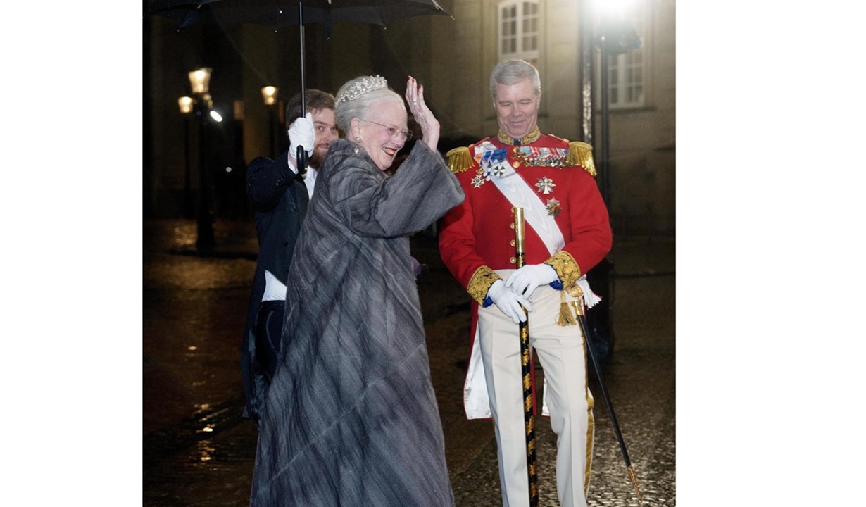 La reina Margarita reaparece en una cena de gala tras anunciar su abdicación