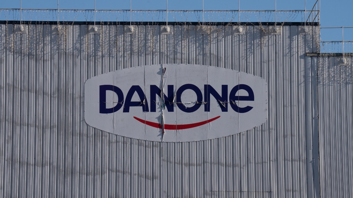 Logotipo de Danone en la planta de Parets del Vallès (Barcelona)