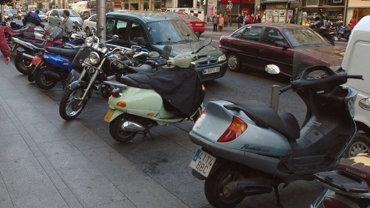 La DGT solo autoriza estos dos cascos de moto para circular en carretera