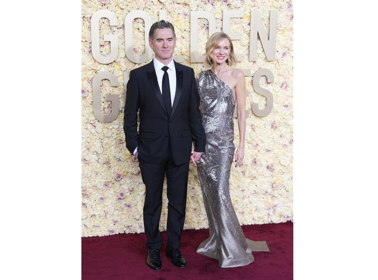 Naomi Watts y Billy Crudup en los Golden Globes 2024