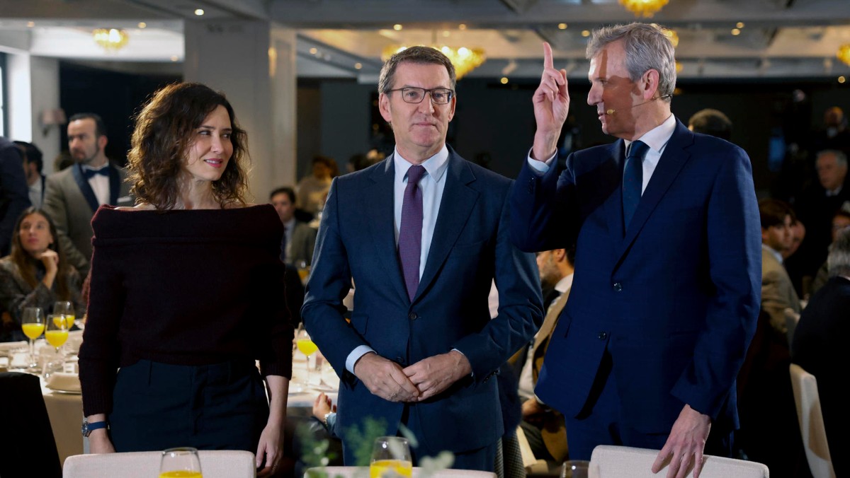 Feijóo anticipa el 'no' del PP a los decretos de Sánchez: España está con el Gobierno "ante un salto al vacío"
