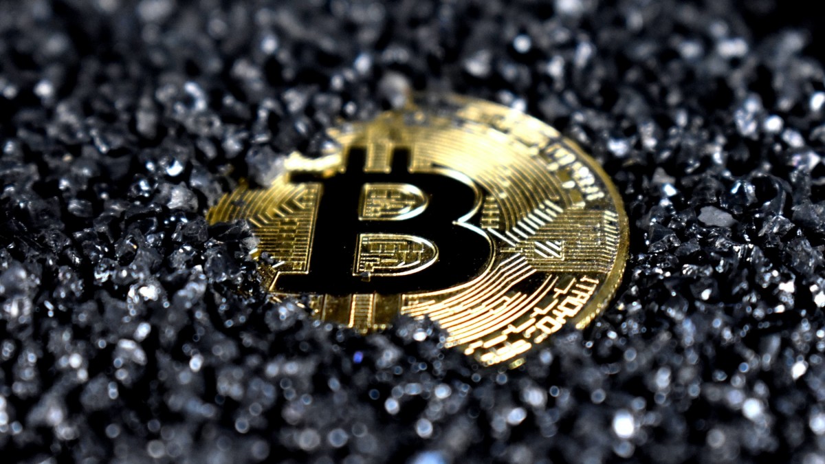 Piratean la cuenta de X del regulador bursátil de EEUU con un mensaje sobre fondos contizados vinculados al bitcoin