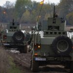 Militares españoles del Ejército de Tierra en unas maniobras en Eslovaquia