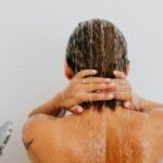 Un estudio de Harvard explica por qué no es buena tomar una ducha todos los días