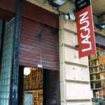 La librería donostiarra que plantó cara a ETA: "Quienes defendieron el bien son ahora villanos"