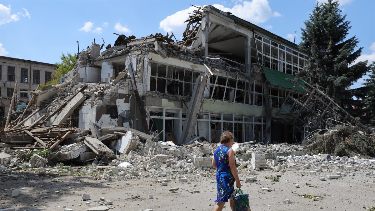 Un ataque de Ucrania alcanza una panadería en Lugansk dejando al menos 28 muertos y cuatro heridos graves