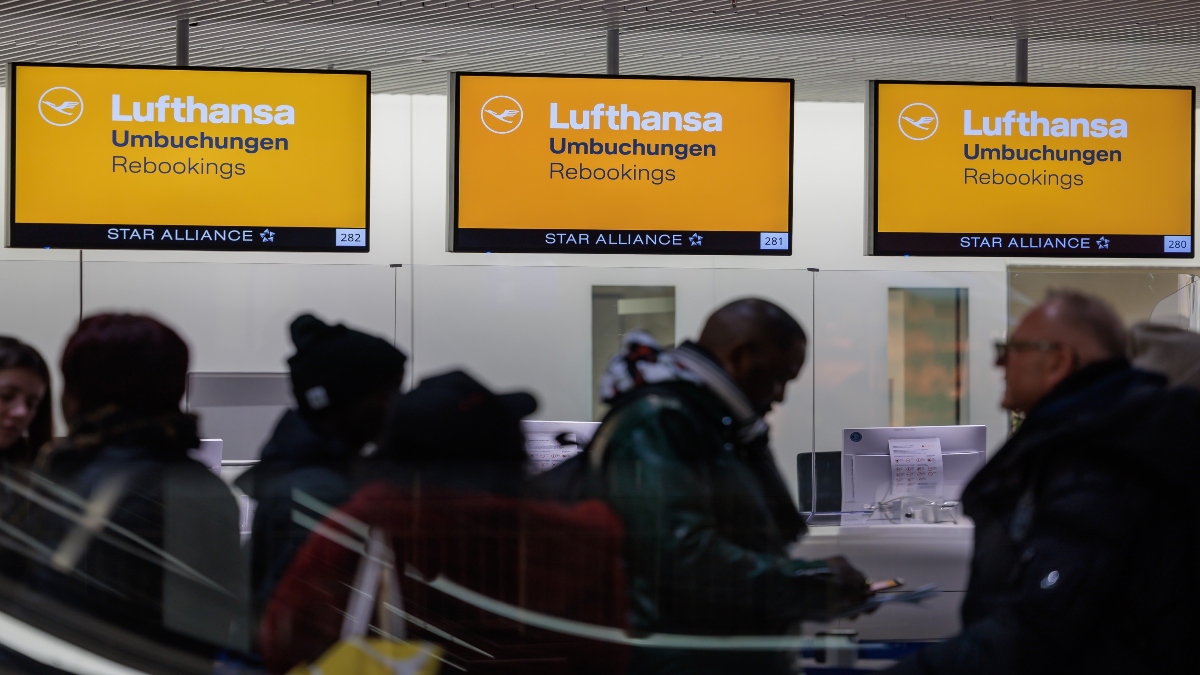 La huelga de Lufthansa deja a más de 100.000 pasajeros sin poder volar