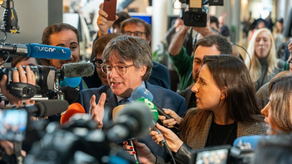 Puigdemont desvelará junto a la frontera española si se presenta como candidato de Junts a las catalanas