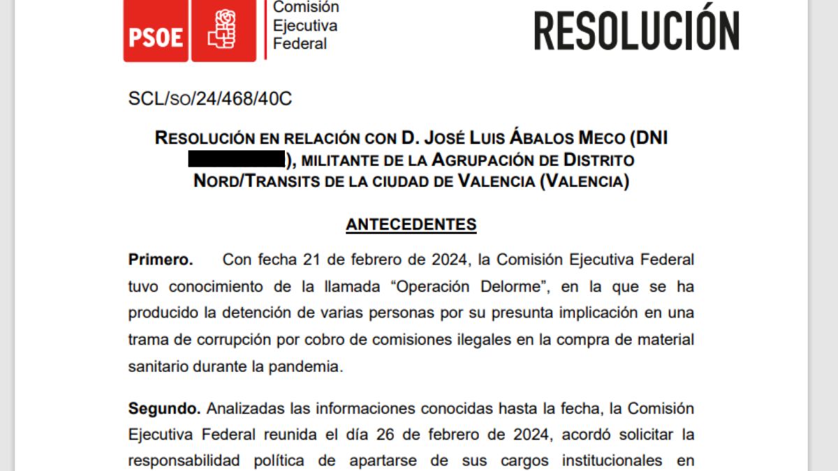 El PSOE anuncia la suspensión de militancia de Ábalos desvelando su DNI y otros datos personales