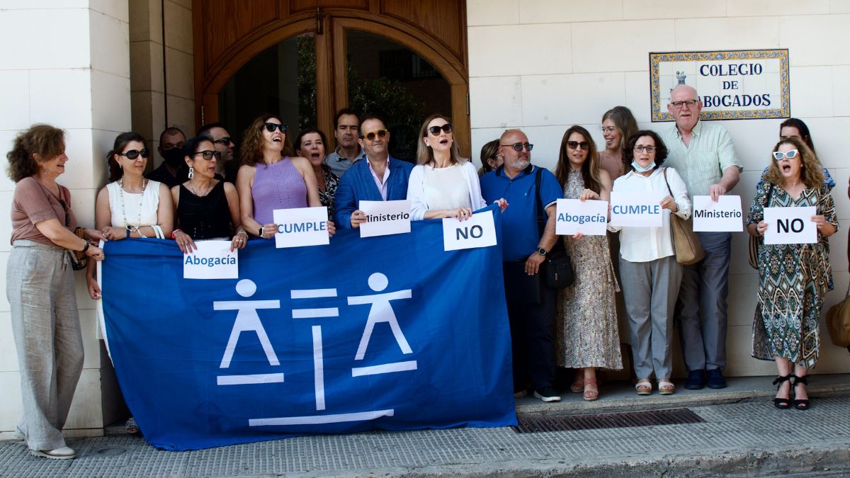 El ICA de Talavera protestando contra el Ministerio de Justicia en 2022.