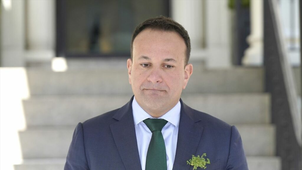 El primer ministro irlandés anuncia que deja el cargo porque siente que ya no es la persona adecuada