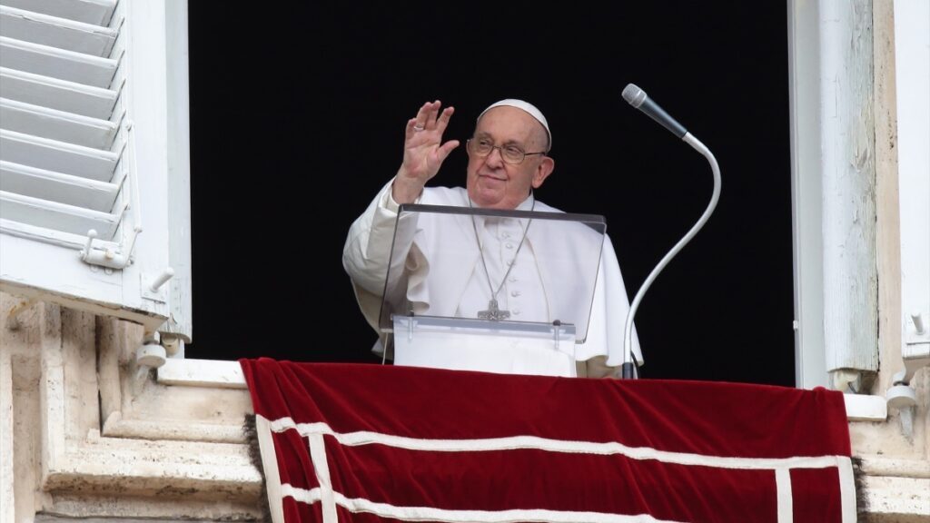 El Papa pide a Zelenski alzar 