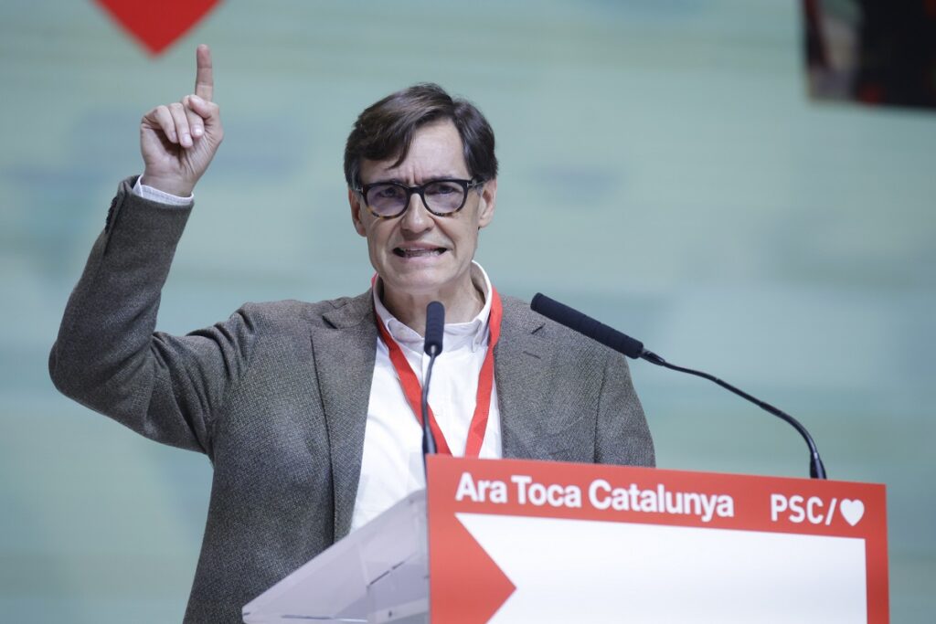 El PSOE busca que la comisión de las mascarillas sea después del 12-M para evitar que Illa sea interrogado
