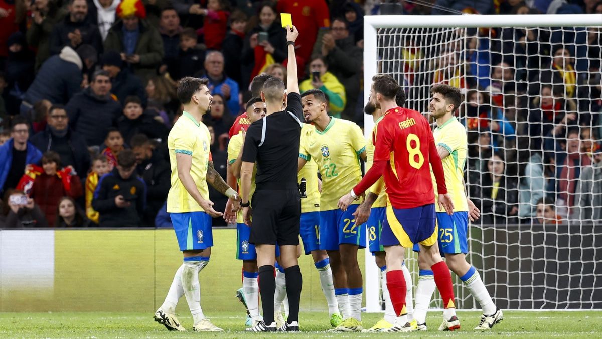 La selección española empata con Brasil en un duelo protagonizado por la ausencia del VAR y por Vinícius Jr.