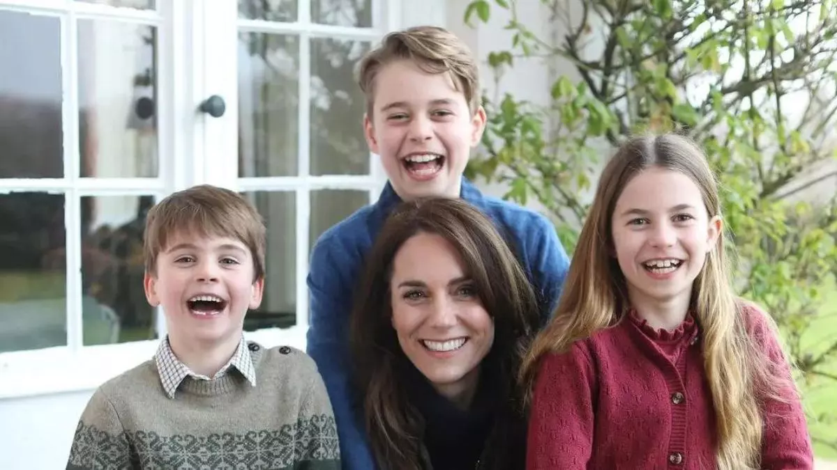 La imagen editada de Kate Middleton con los niños