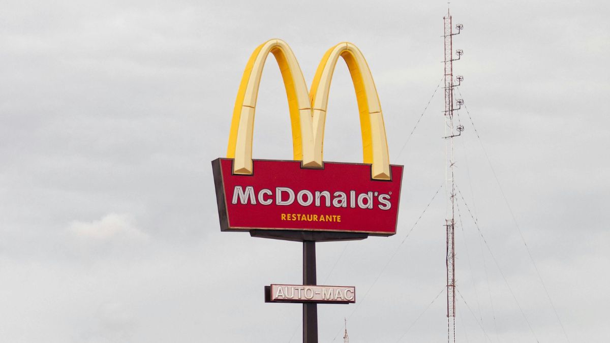 El truco para comer gratis en McDonald's: la razón por la que nunca se debe tirar los tickets de los pedidos
