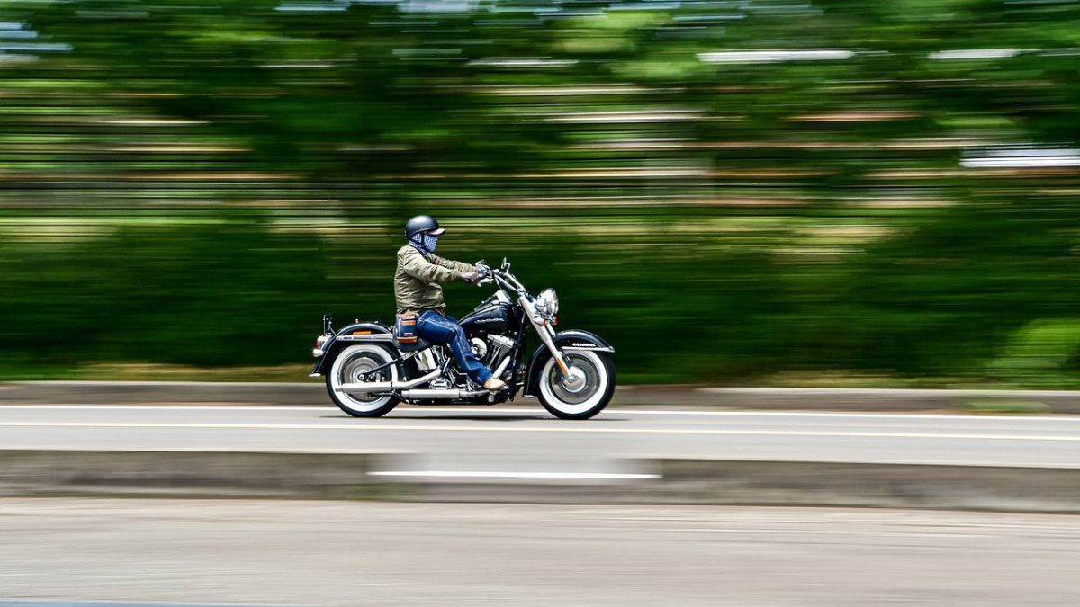 La DGT lo tiene claro: así se puede aumentar la visibilidad de las motocicletas