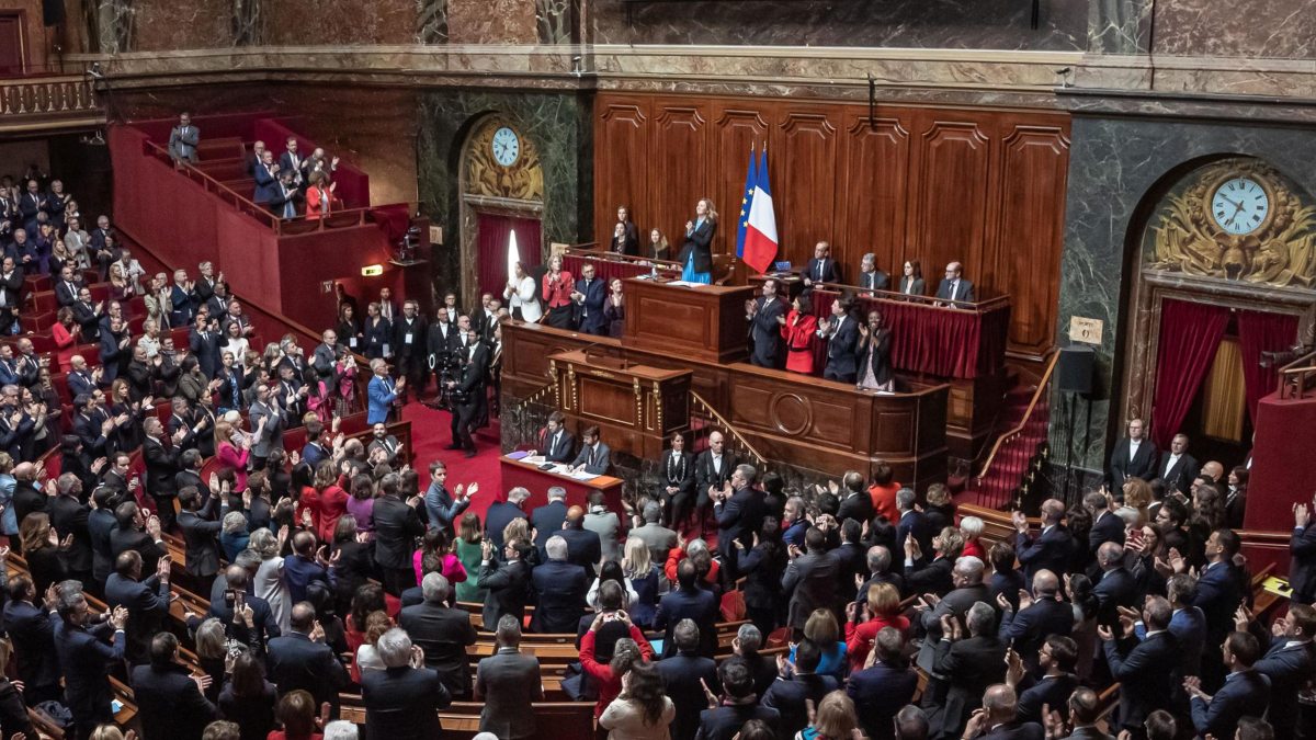 Francia, primer país en el mundo en blindar el derecho al aborto en la Constitución
