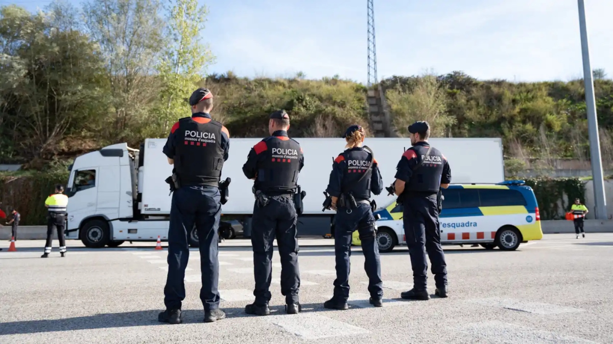 Los Mossos d'Esquadra investigan un tiroteo con un herido en Barcelona