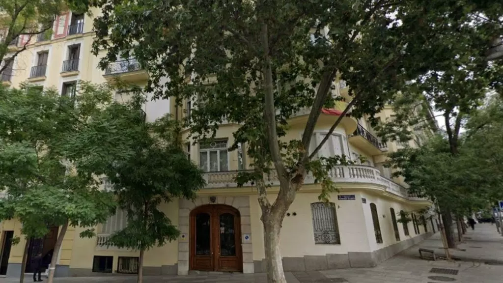 Edificio de la calle Hermanos Becquer 8 de Madrid, que heredaron los Martínez Bordiú, nietos de Franco