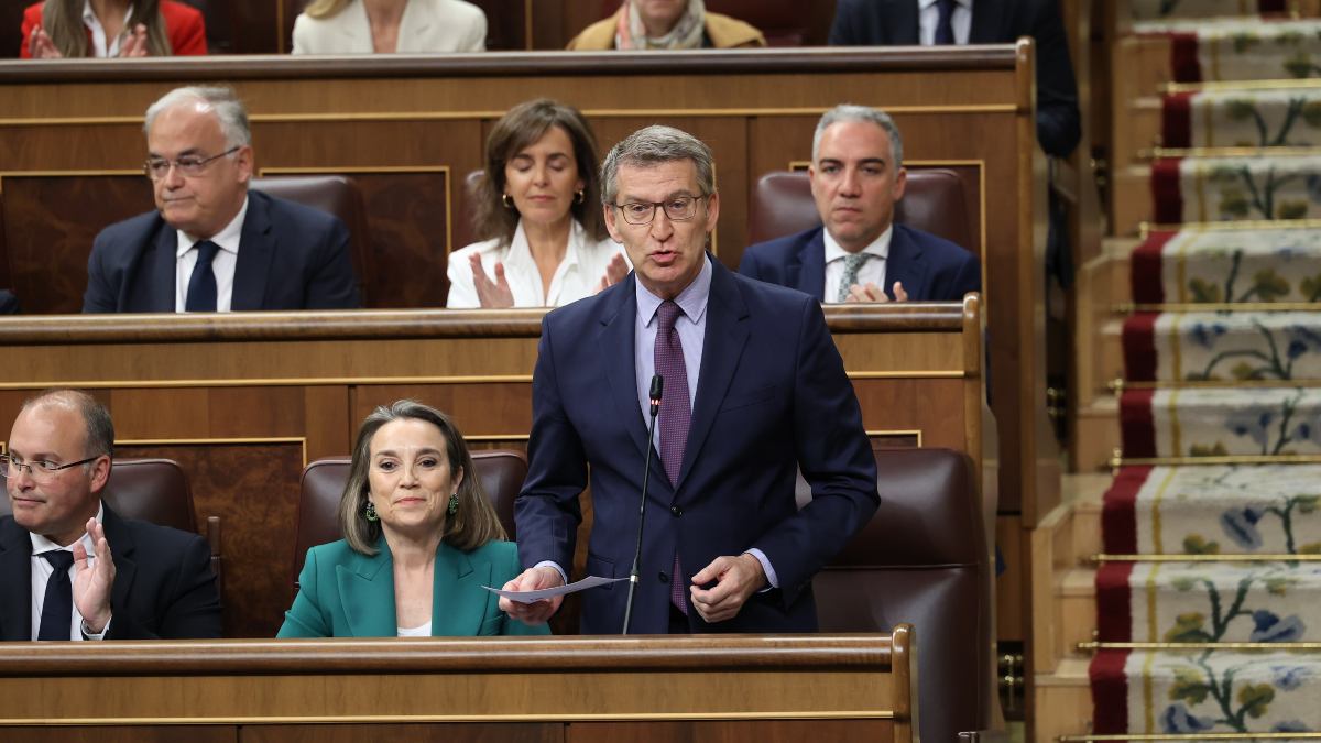 Cara a cara de Pedro Sánchez y Feijóo en el Congreso: "Sánchez es al independentismo lo que Koldo al PSOE: indisociable"