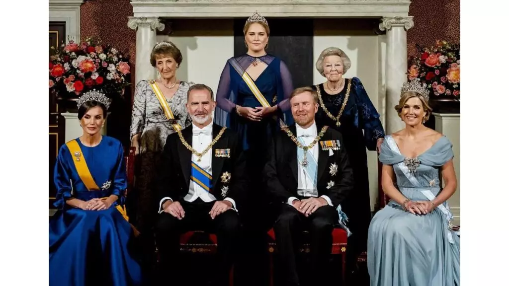 Los reyes de España, Felipe y Letizia, los reyes Guillermo y Máxima, su hija, la princesa Amalia, Margarita y Beatriz de los Países Bajos