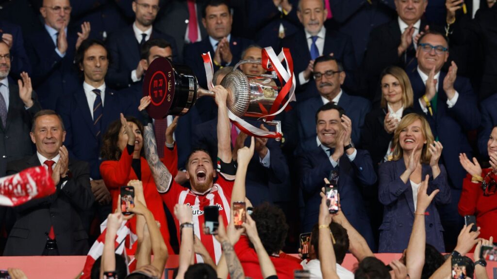 El Athletic se lleva la final de la Copa del Rey en los penaltis y acaba con cuarenta años de maldición