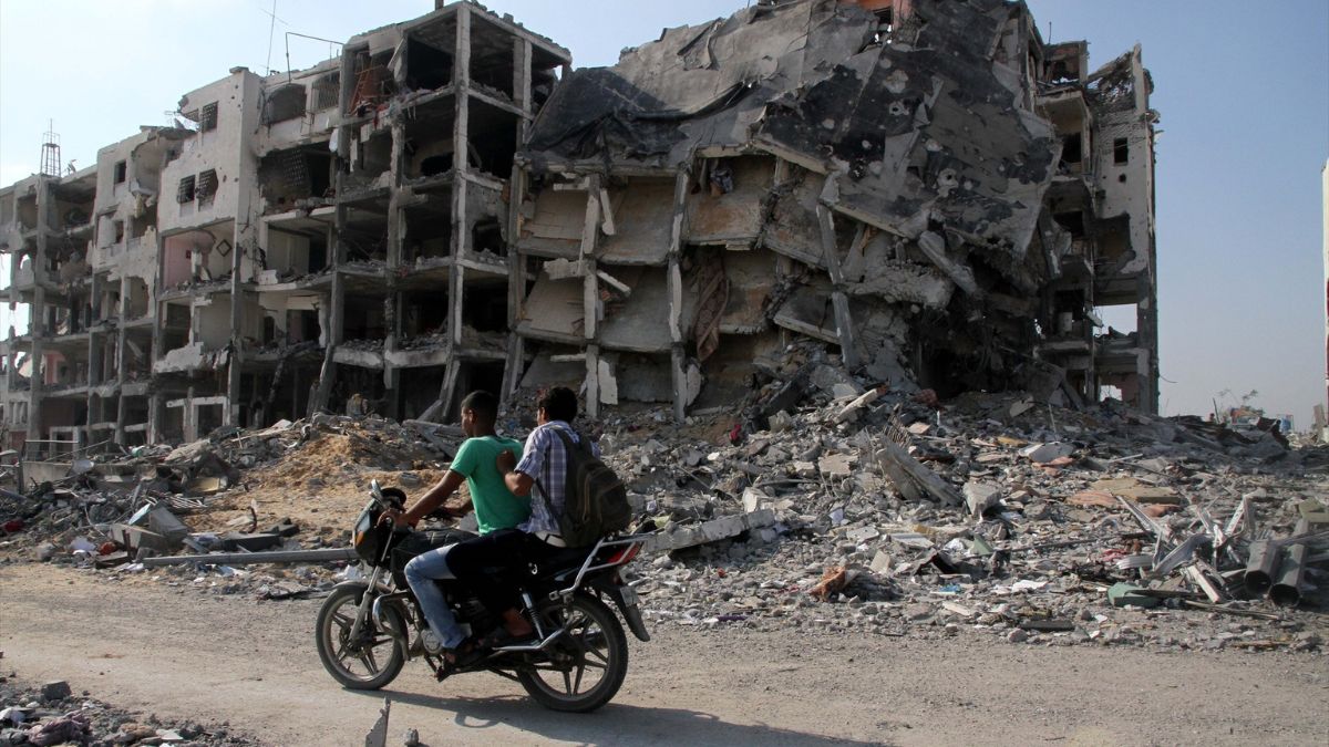 Mueren 25 palestinos en un nuevo bombardeo de Israel en el norte de la Franja de Gaza