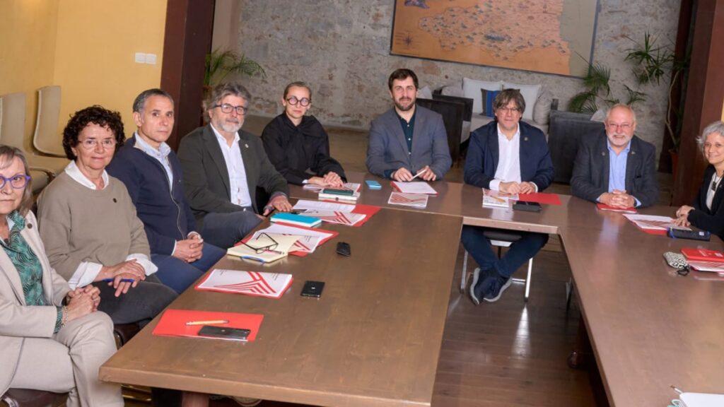 El 'Gobierno paralelo' de Puigdemont prepara la 