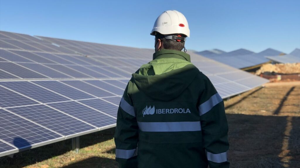 Iberdrola vende su negocio renovable en Rumanía por 88 millones y sale del país