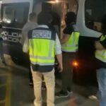 Detenidos cinco miembros de un grupo radical tras una agresión a un ciudadano árabe en el aeropuerto de Málaga