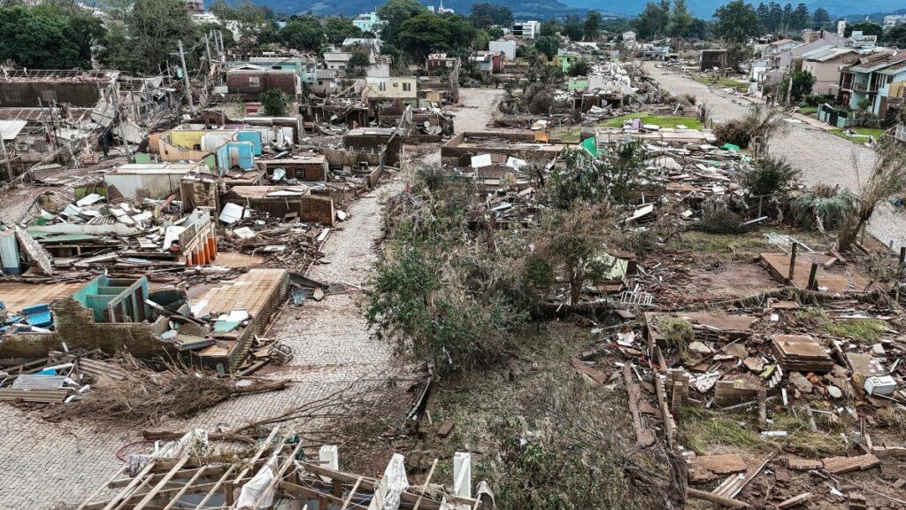 Despliegue de un operativo masivo en Brasil para asistir a las víctimas afectadas por las inundaciones en el sur