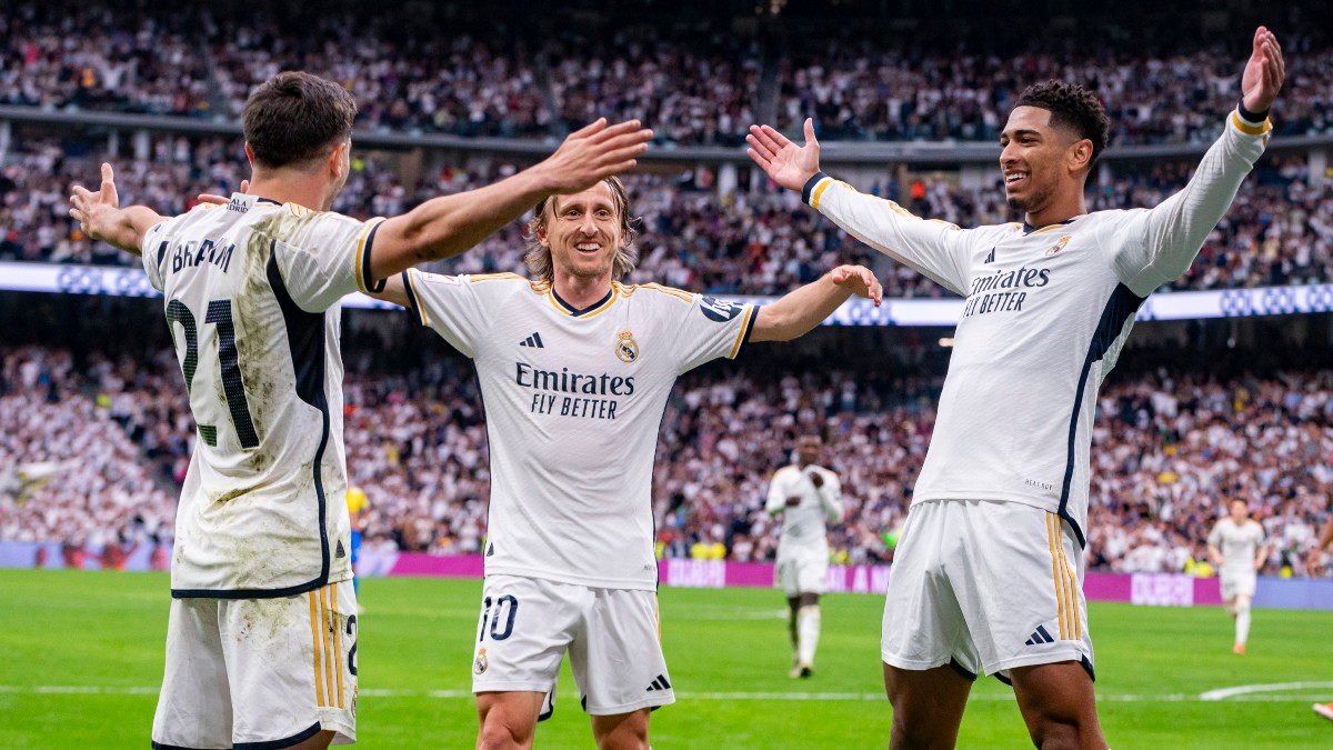 Real Madrid celebra goles ante el cádiz