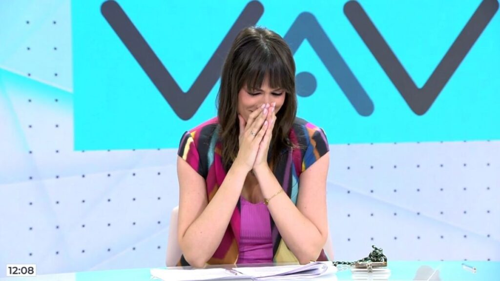 La reacción de Patricia Pardo al ver al político alemán chupando baños y una escobilla