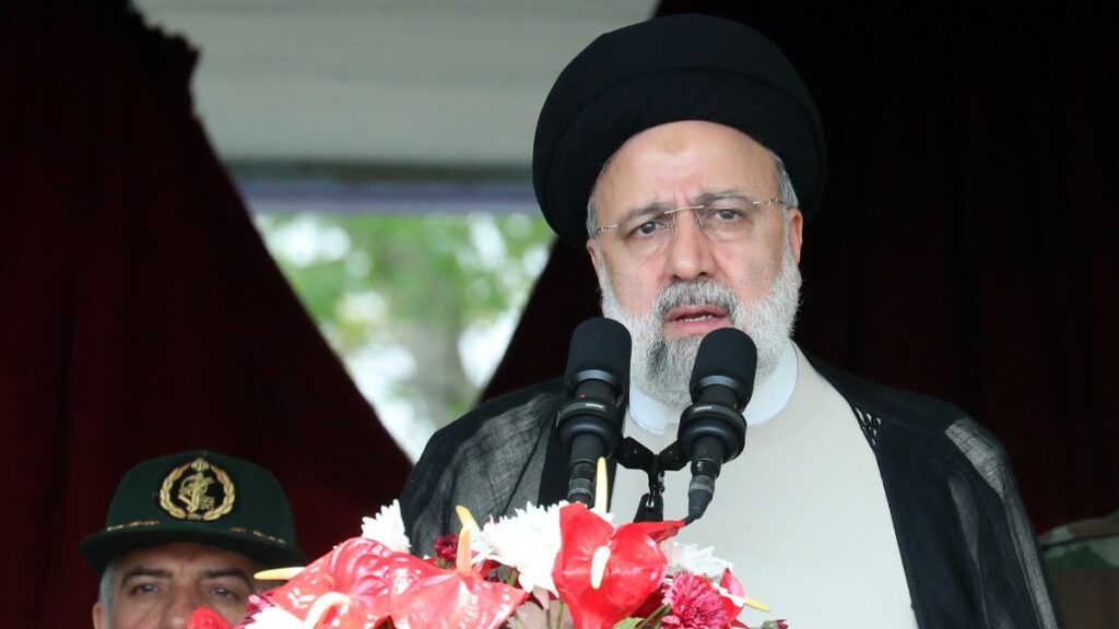 Quién es Ebrahim Raisi, sucesor del ayatolá Jamenei y sancionado por EE.UU por las 