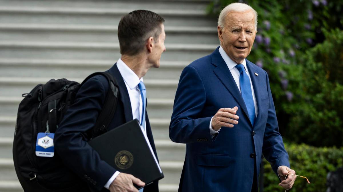 Joe Biden amenaza por primera vez con dejar de suministrar armas ofensivas a Israel si invade Rafah