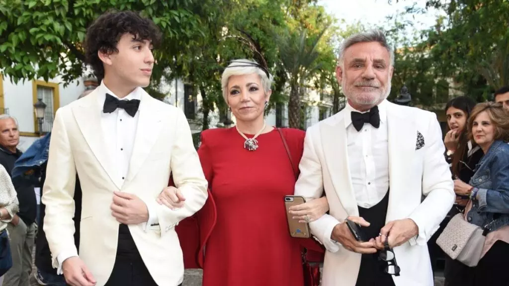 Álvaro Torres, en la boda de su padre, Joaquín Torres y Raúl Prieto en mayo de 2023