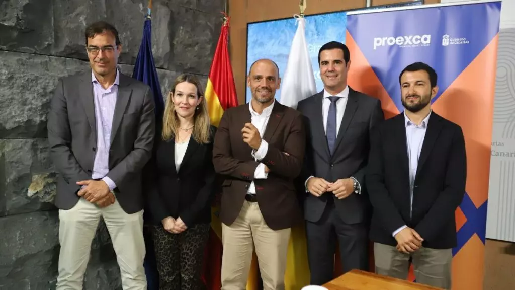 Canarias se convierte en un imán para las empresas de tecnología de defensa