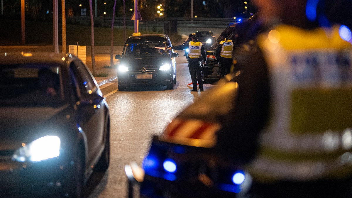 Imagen de archivo de un control policial nocturno.