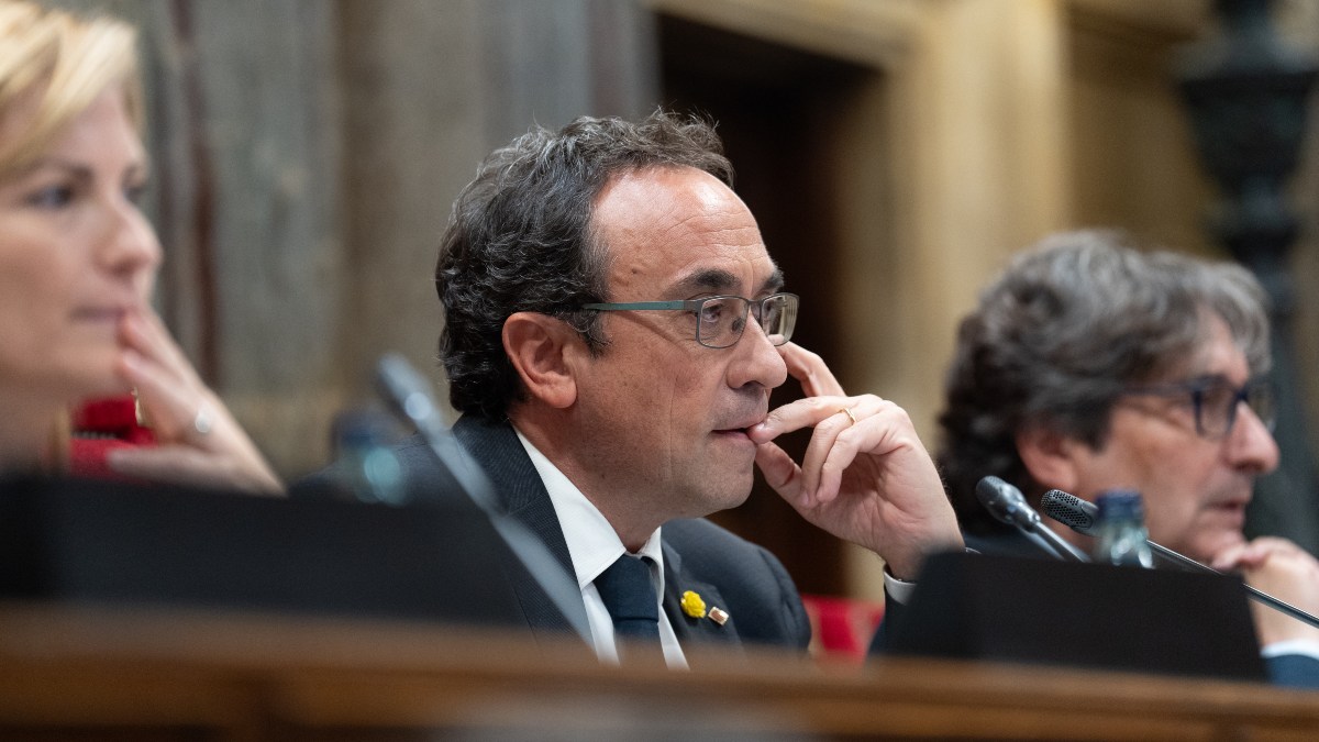 El presidente del Parlament, Josep Rull, durante el pleno del Parlament para comunicar la imposibilidad de proponer un candidato a la Presidencia de la Generalitat, en el Parlament, el 26 de junio de 2024. ILLA